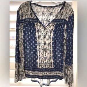 Lucky Brand LS Cotton Top Med/Lge Blue Whte V Neck Geometric Tribal Print